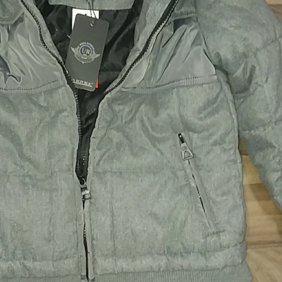 Boys Quilted Heavy Weight Hooded Jacket - Picture 4 of 4